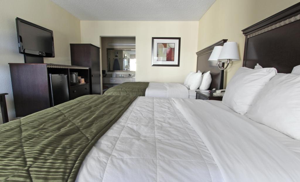 Quality Inn & Suites Greenville - Haywood Mall Dış mekan fotoğraf