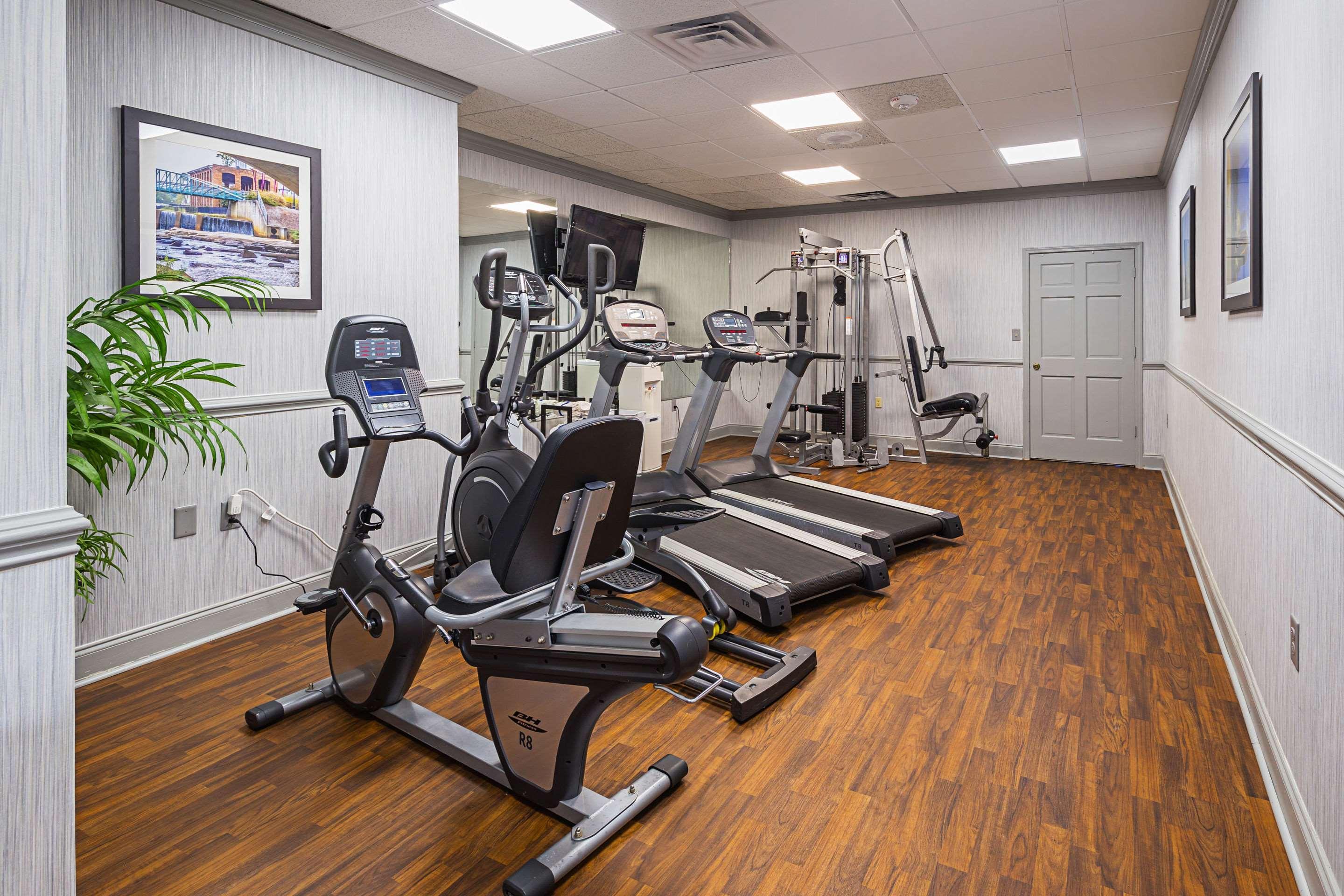 Quality Inn & Suites Greenville - Haywood Mall Dış mekan fotoğraf