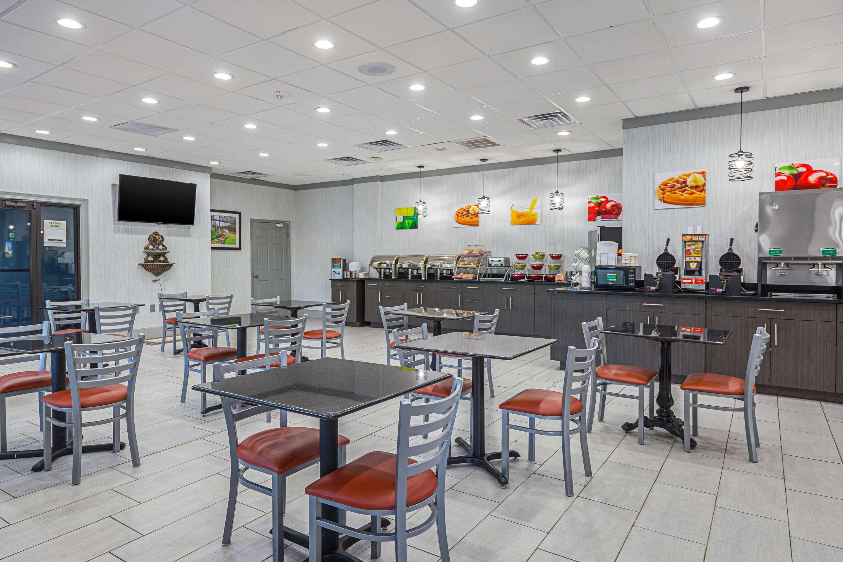 Quality Inn & Suites Greenville - Haywood Mall Dış mekan fotoğraf