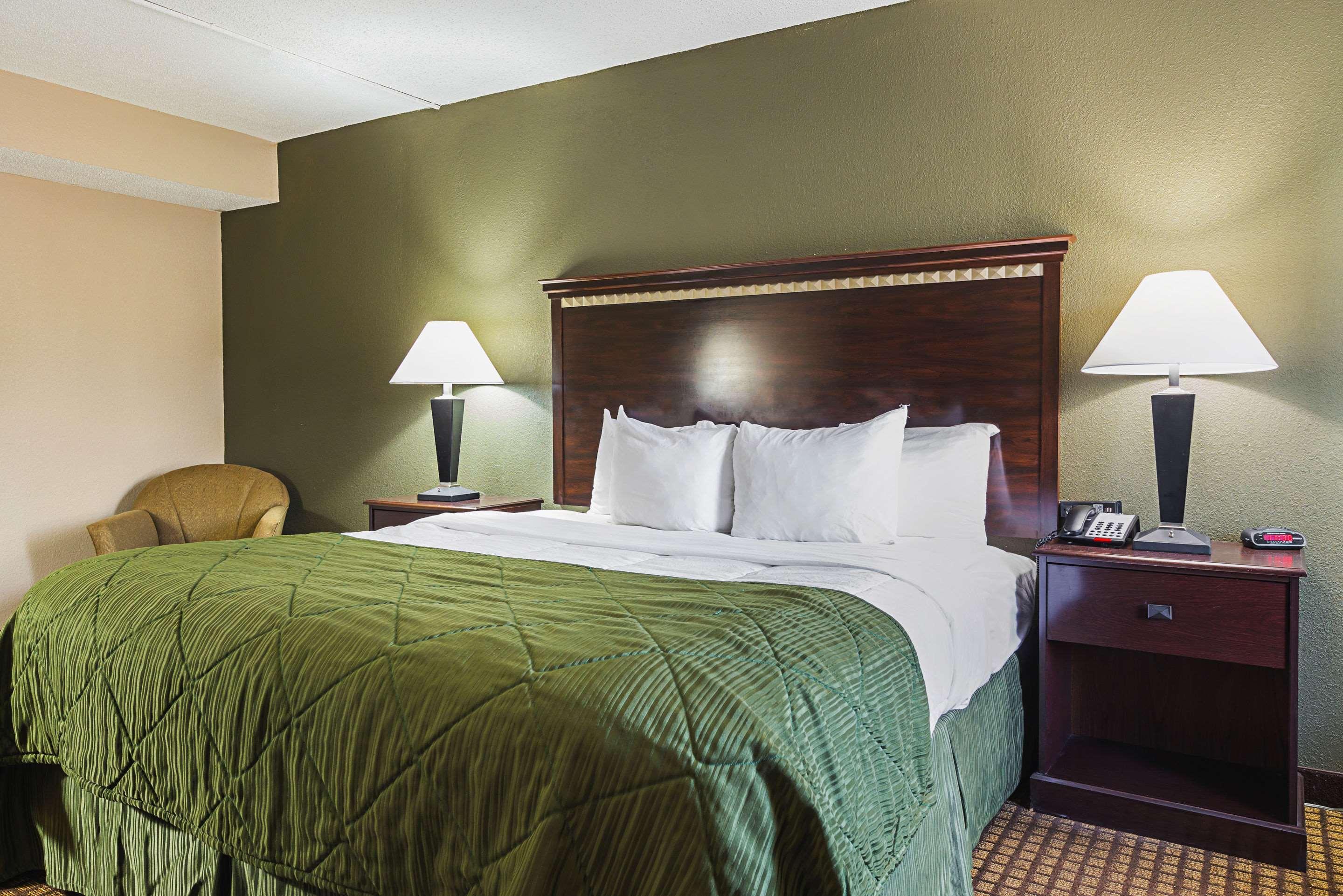 Quality Inn & Suites Greenville - Haywood Mall Dış mekan fotoğraf