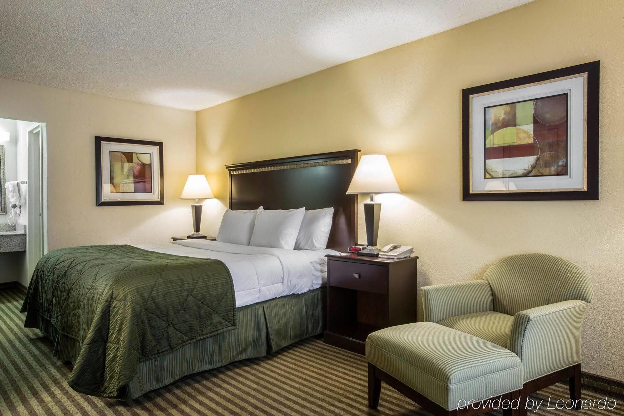 Quality Inn & Suites Greenville - Haywood Mall Dış mekan fotoğraf