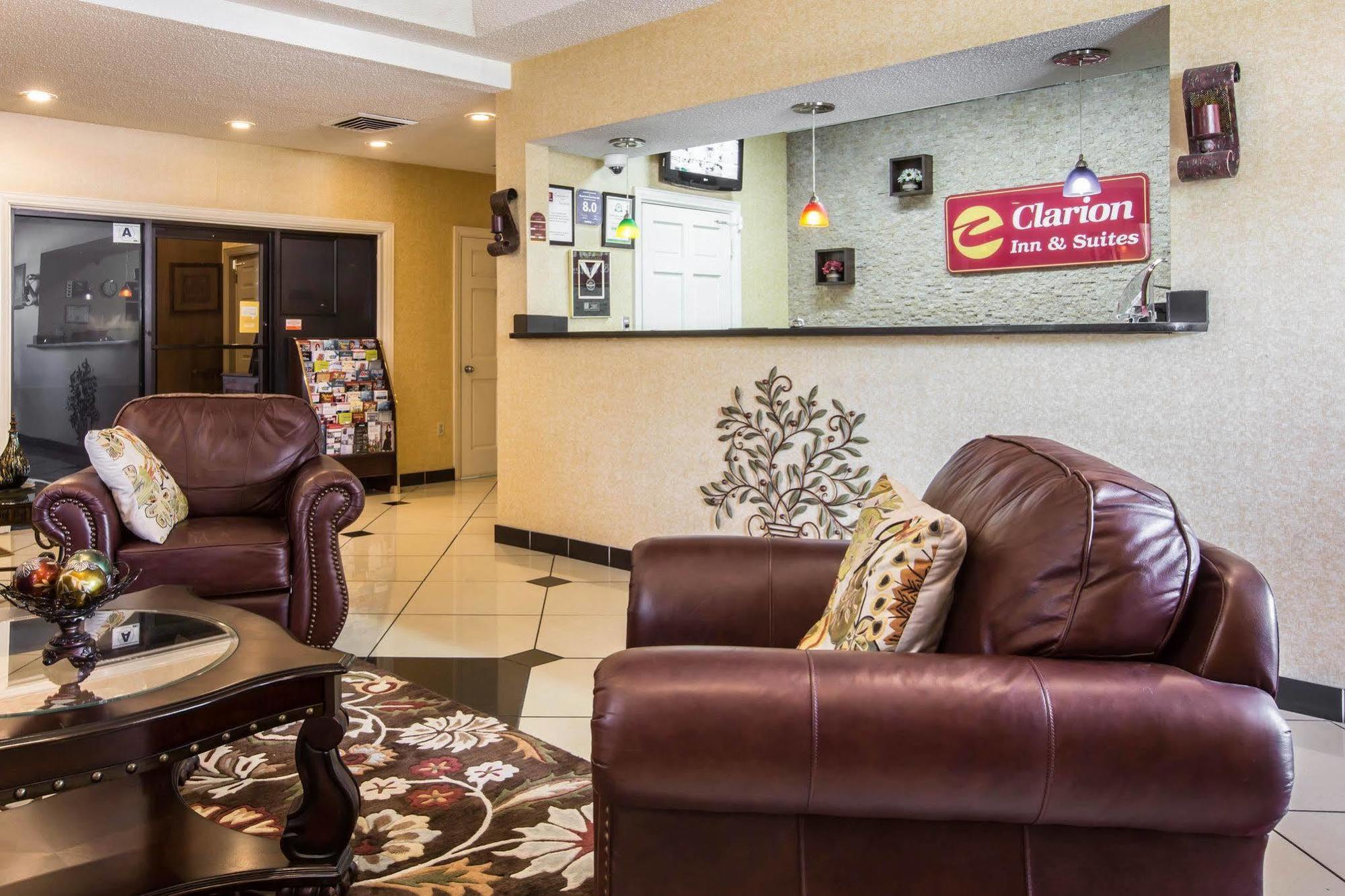 Quality Inn & Suites Greenville - Haywood Mall Dış mekan fotoğraf